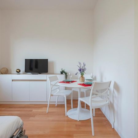 I Host Apartment - Gressoney 2 Милан Экстерьер фото