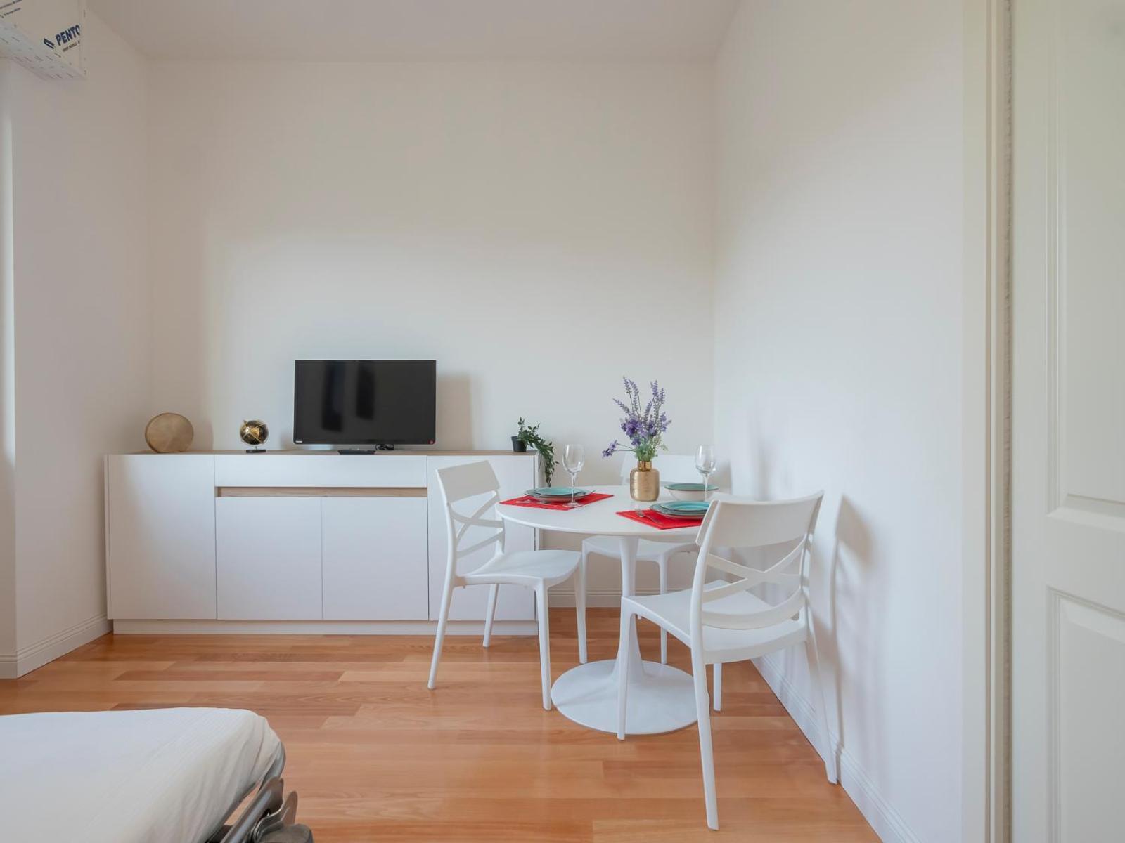 I Host Apartment - Gressoney 2 Милан Экстерьер фото